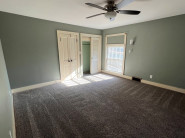 Property photo thumbnail 8