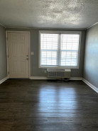 Property photo thumbnail 7