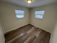 Property photo thumbnail 3