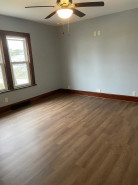 Property photo thumbnail 6