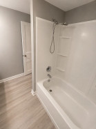 Property photo thumbnail 3