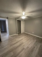 Property photo thumbnail 4