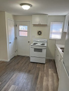 Property photo thumbnail 9