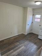 Property photo thumbnail 8