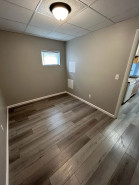 Property photo thumbnail 6