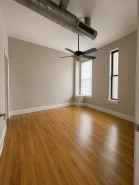 Property photo thumbnail 8