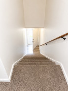 Property photo thumbnail 3
