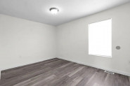 Property photo thumbnail 5