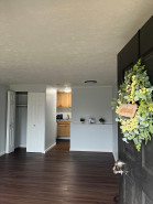 Property photo thumbnail 8